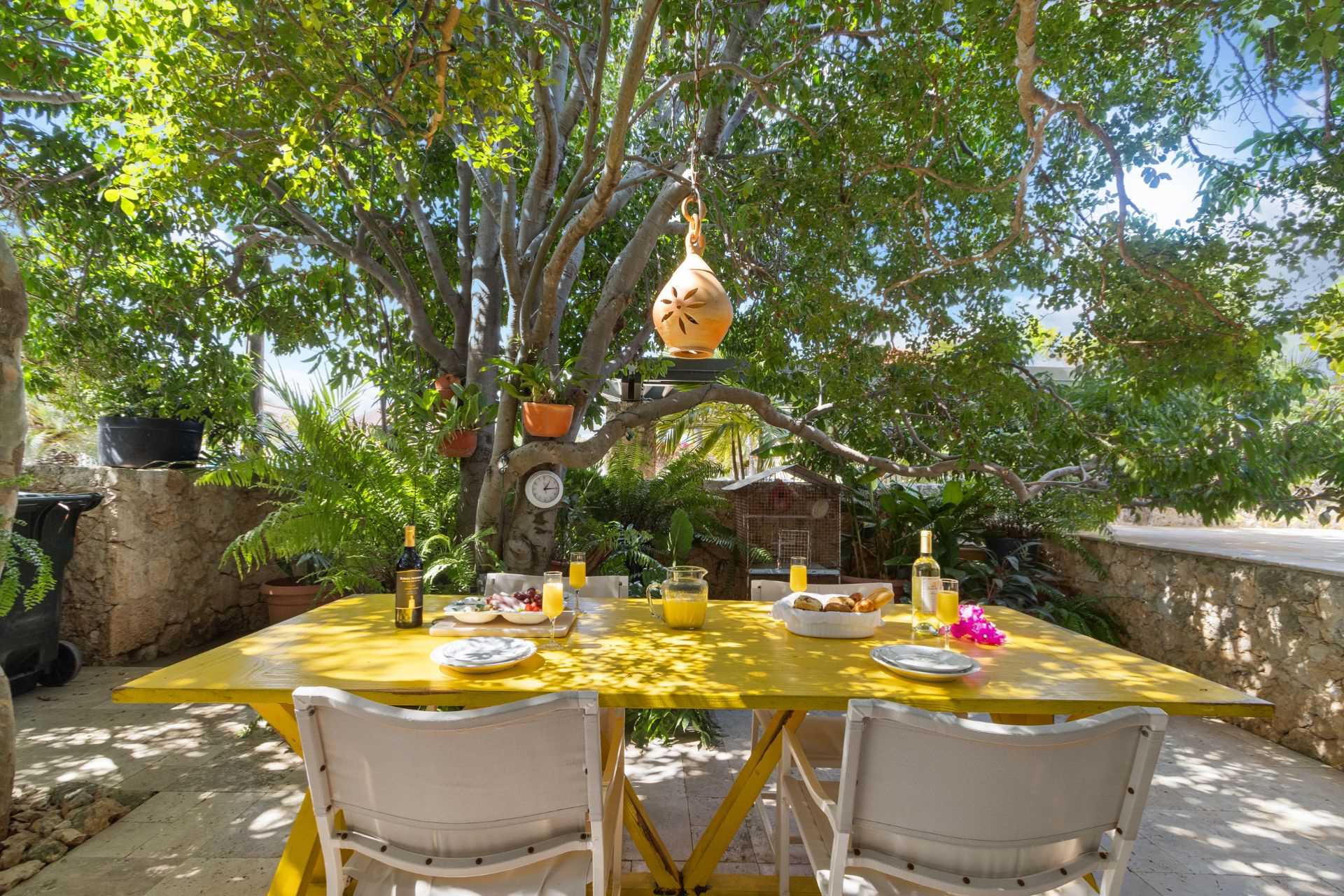 Second Row Ocean Front - Villa Laurence Four Bedroom etc. - VL244