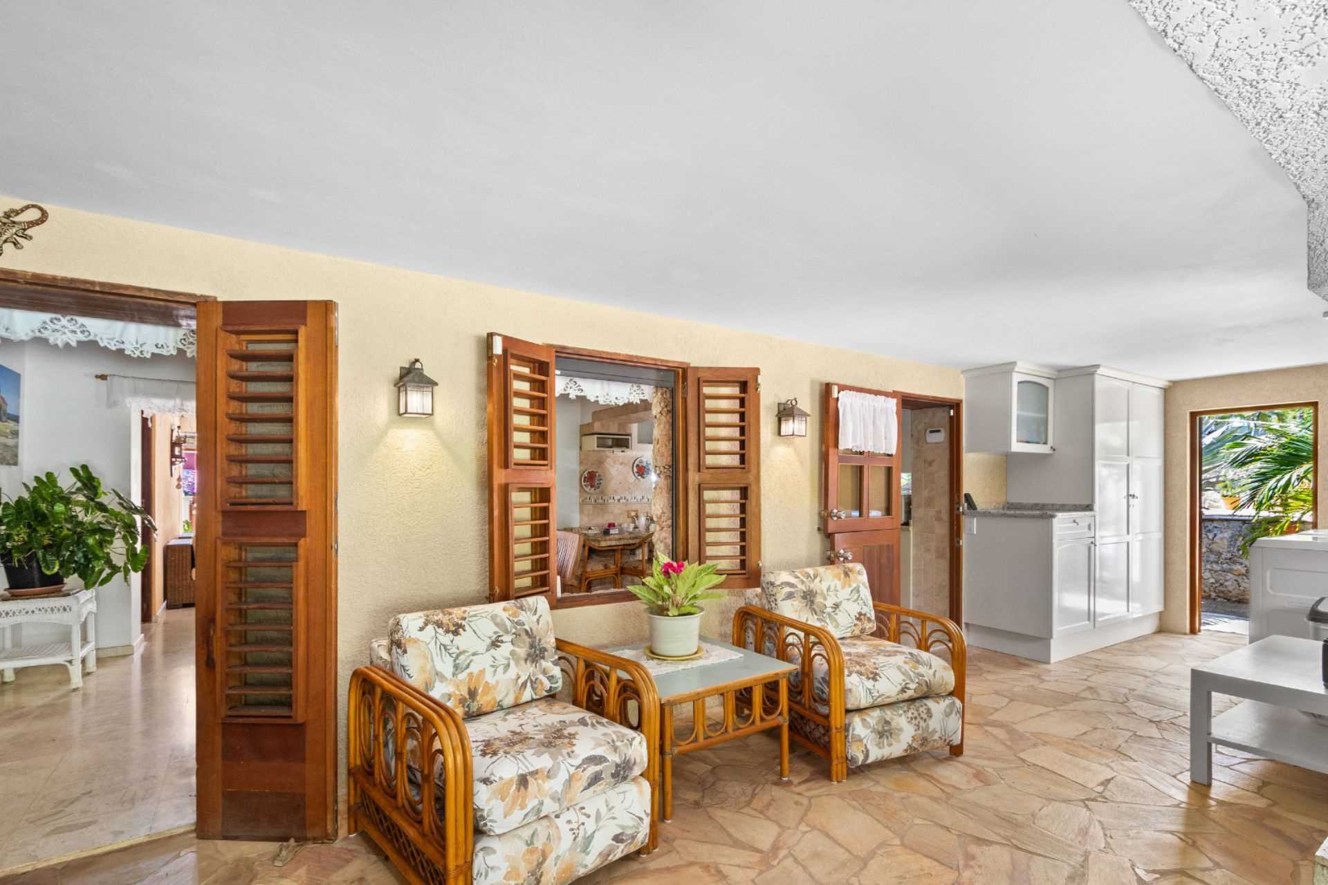 Second Row Ocean Front - Villa Laurence Four Bedroom etc. - VL244