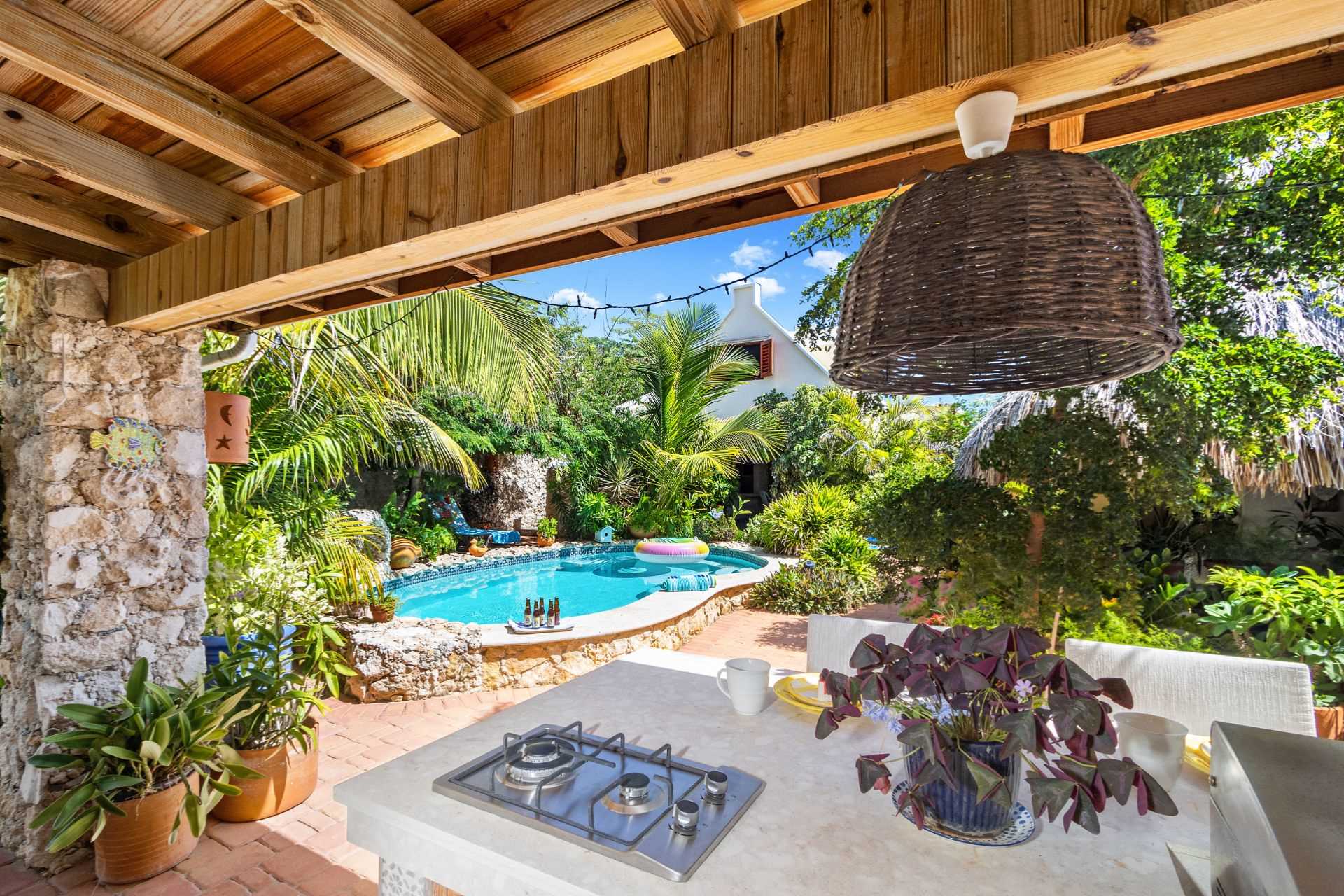 Second Row Ocean Front - Villa Laurence Four Bedroom etc. - VL244
