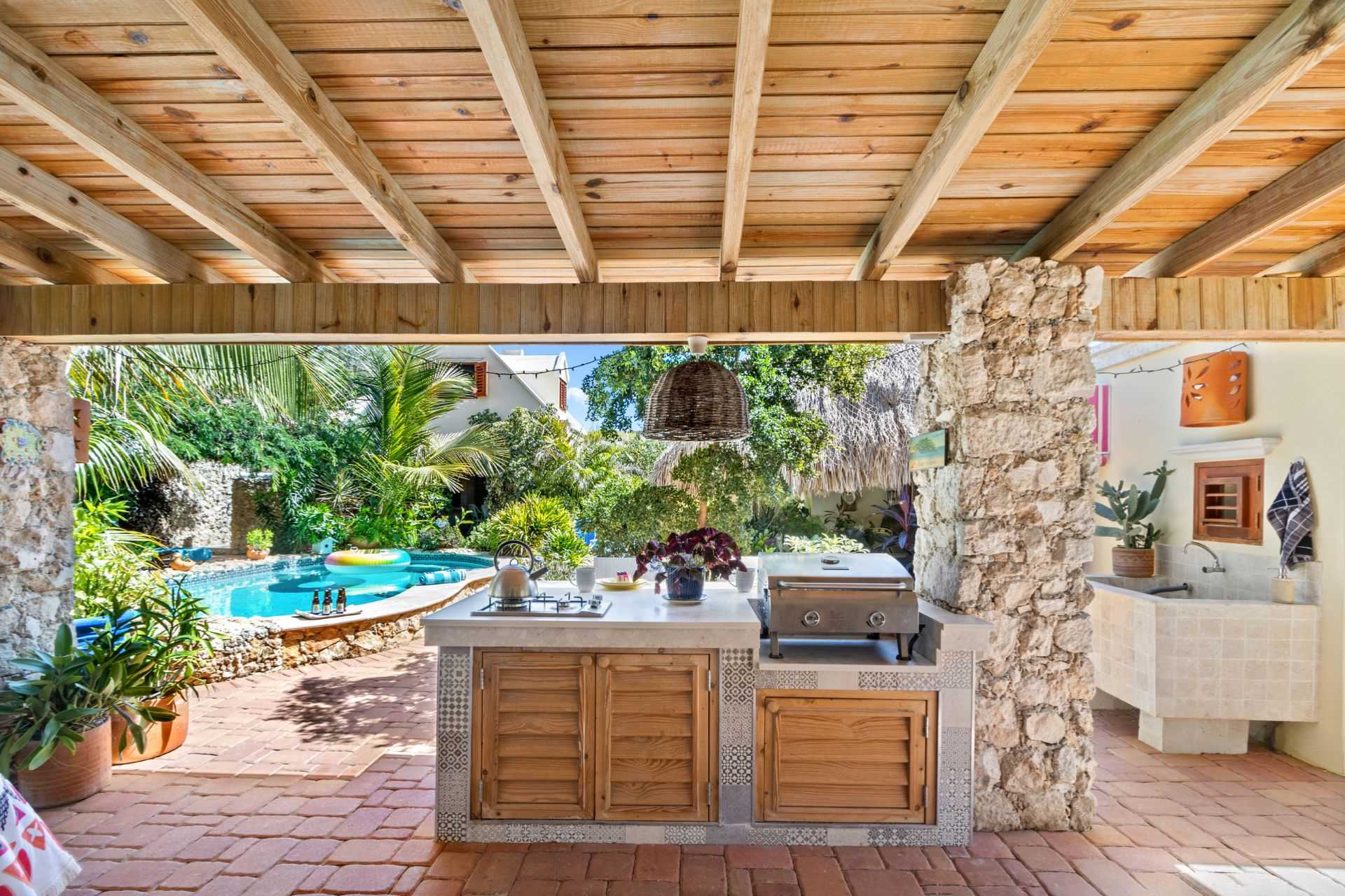 Second Row Ocean Front - Villa Laurence Four Bedroom etc. - VL244