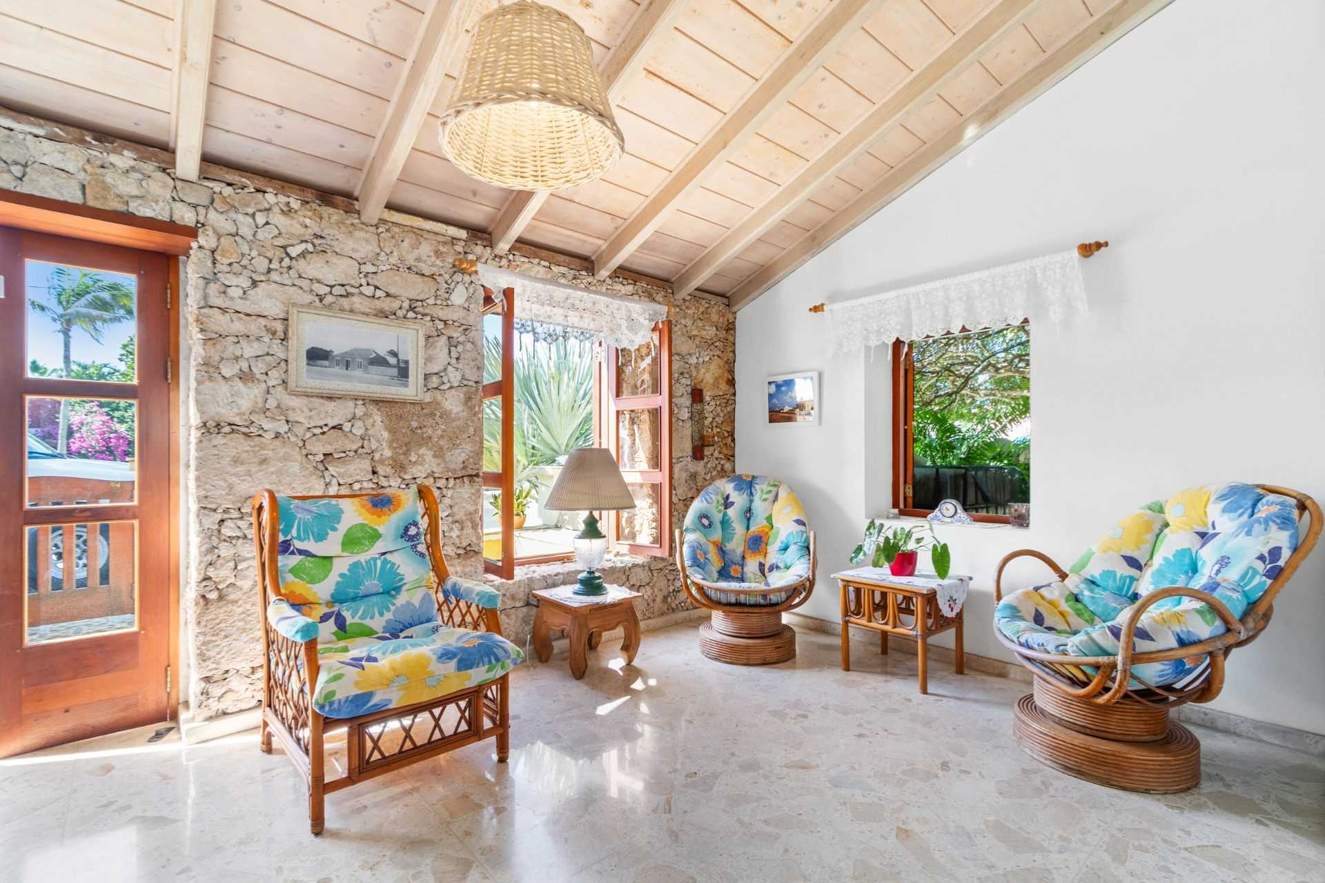 Second Row Ocean Front - Villa Laurence Four Bedroom etc. - VL244