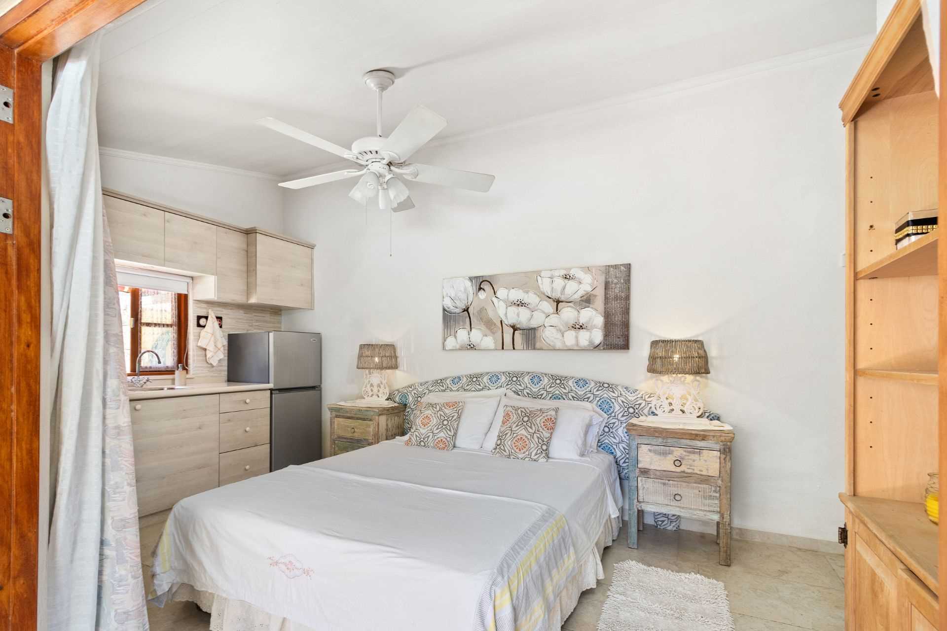 Second Row Ocean Front - Villa Laurence Four Bedroom etc. - VL244