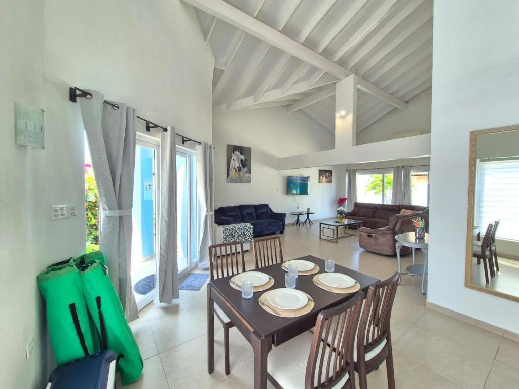 Villa Sirena Azul Apt 2 - VS-141