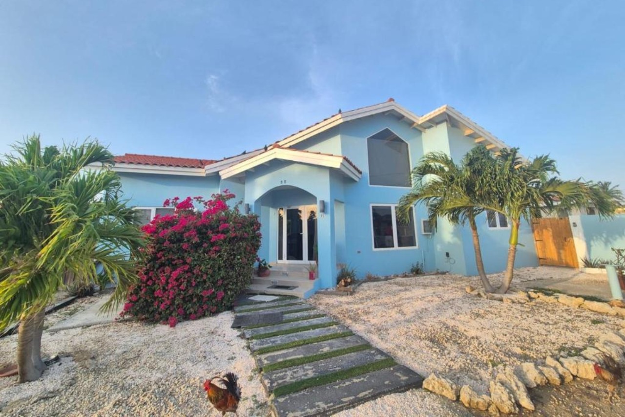 Villa Sirena Azul Apt 3 Palm Beach - VS-121