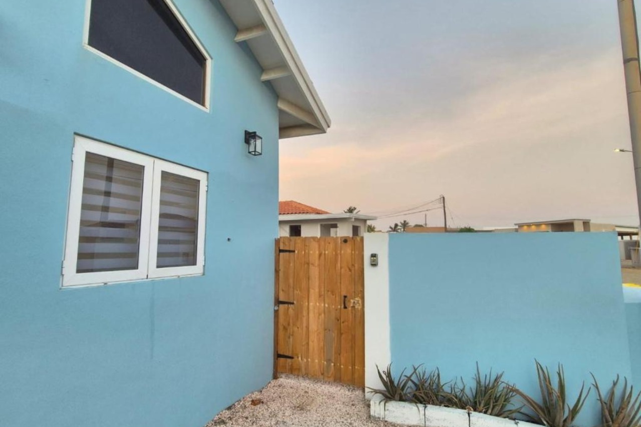Villa Sirena Azul Apt 3 Palm Beach - VS-121