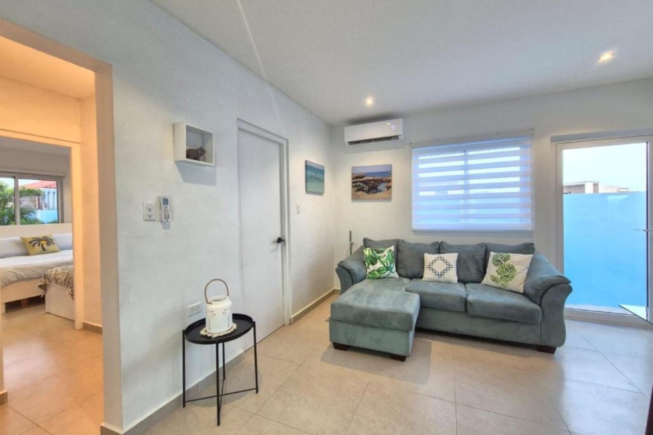 Villa Sirena Azul Apt 3 Palm Beach - VS-121